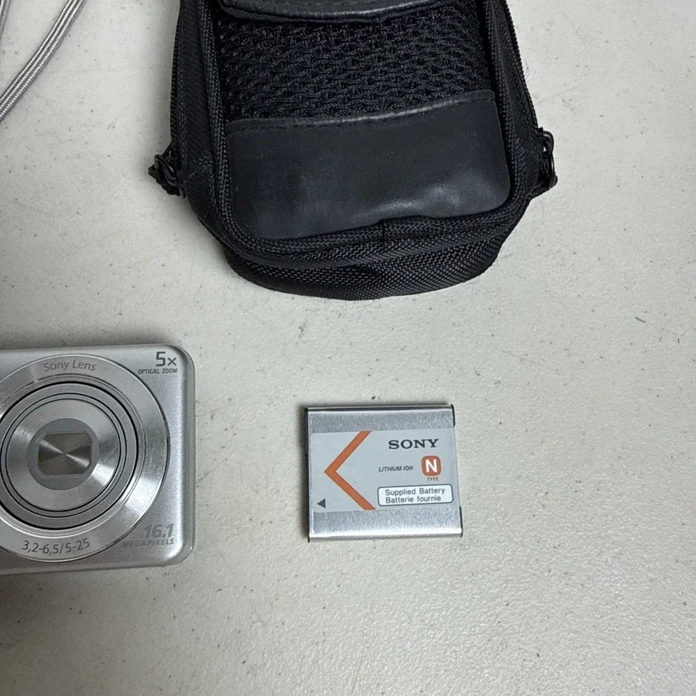 Sony Cyber-shot DSC-W710 Silver Digital Camera 16.1MP 5x Zoom w/ Battery & Bag